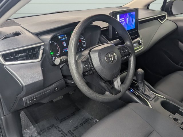 Used 2024 Toyota Corolla LE FWD image 11