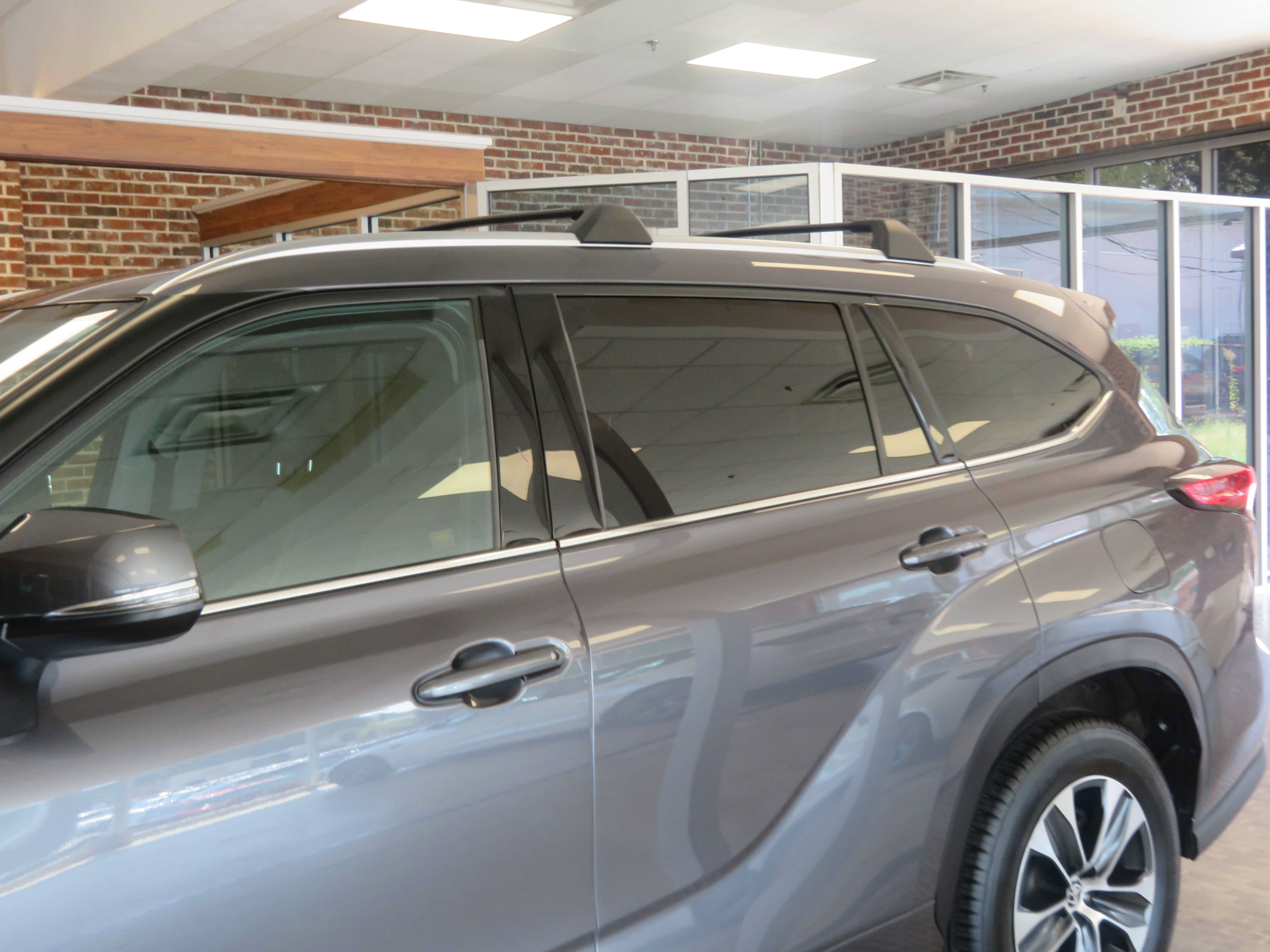 Used 2020 Toyota Highlander XLE FWD image 83