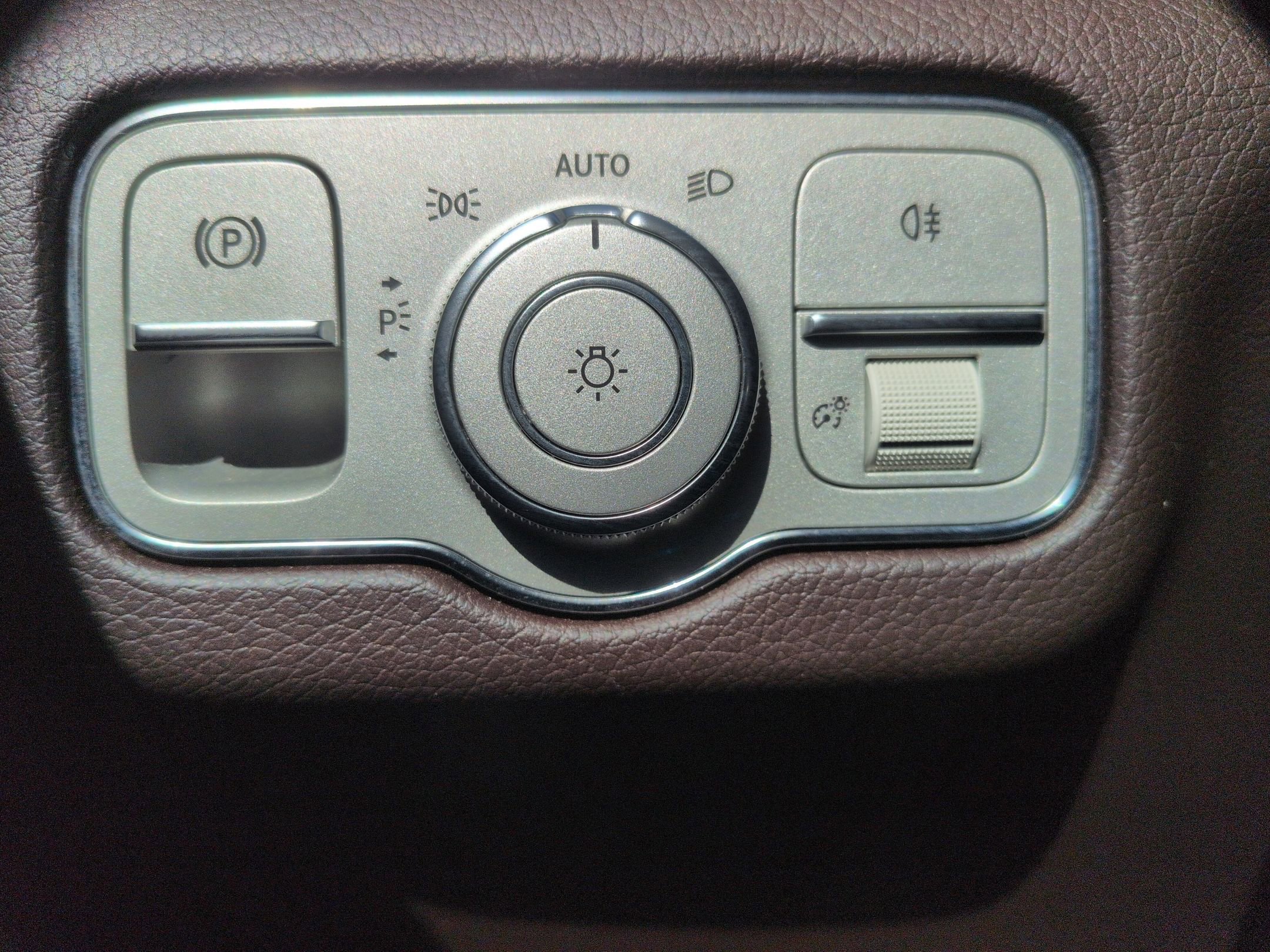 Used 2020 Mercedes-Benz GLS 450 4MATIC image 16