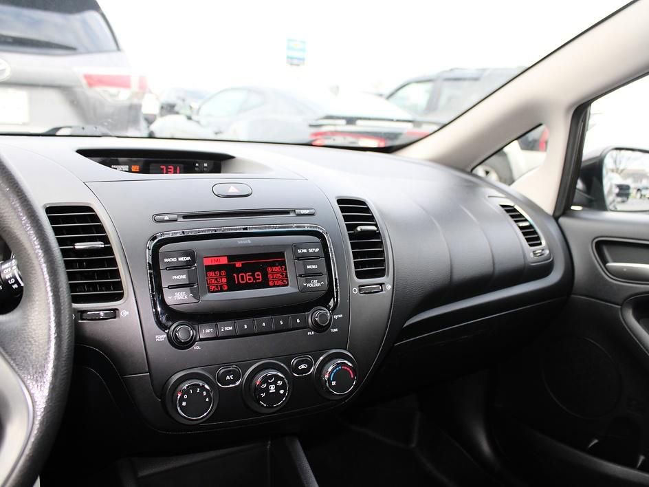 Used 2017 Kia Forte LX image 13
