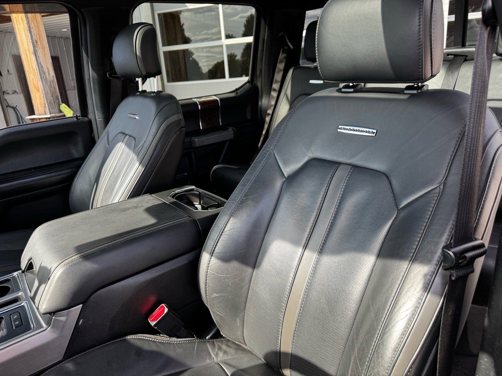 Used 2015 Ford F150 Platinum w/ Equipment Group 701A Luxury image 26