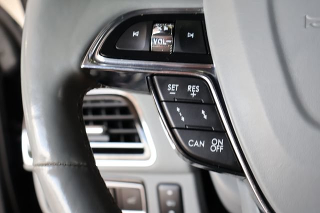 Used 2020 Lincoln Navigator Reserve RWD image 30