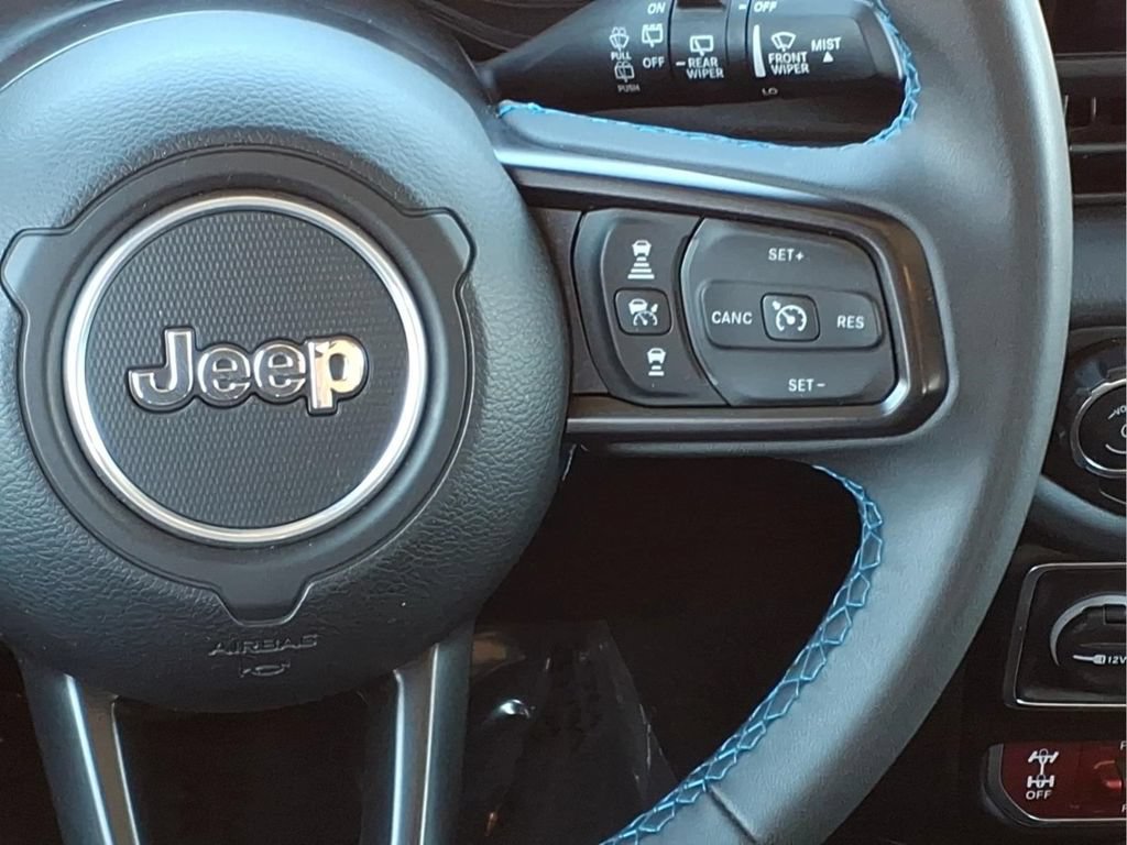 Used 2024 Jeep Wrangler Unlimited Rubicon 4xe AWD/4WD image 11