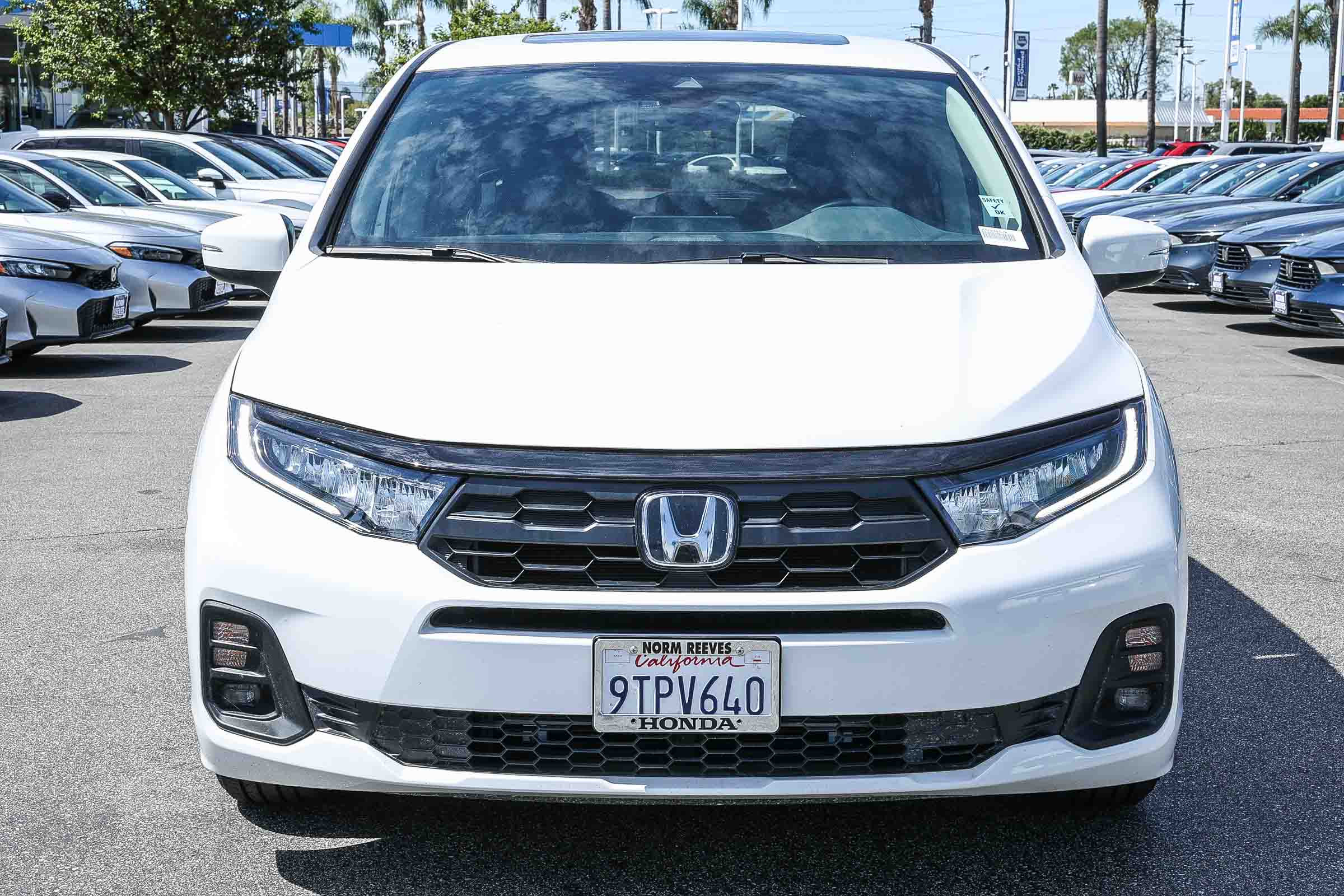Used 2025 Honda Odyssey EX-L image 2