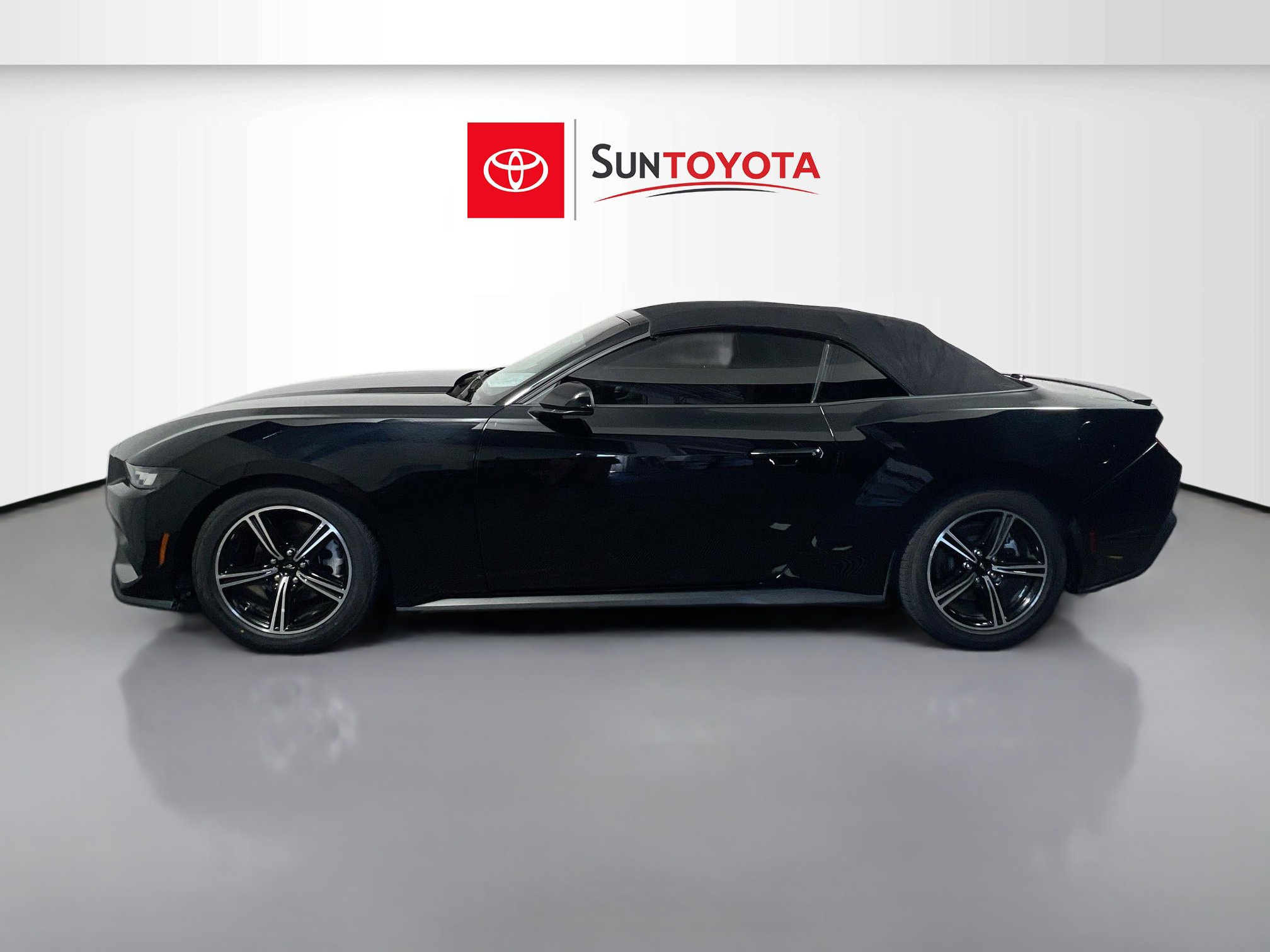 Used 2024 Ford Mustang Premium RWD image 6