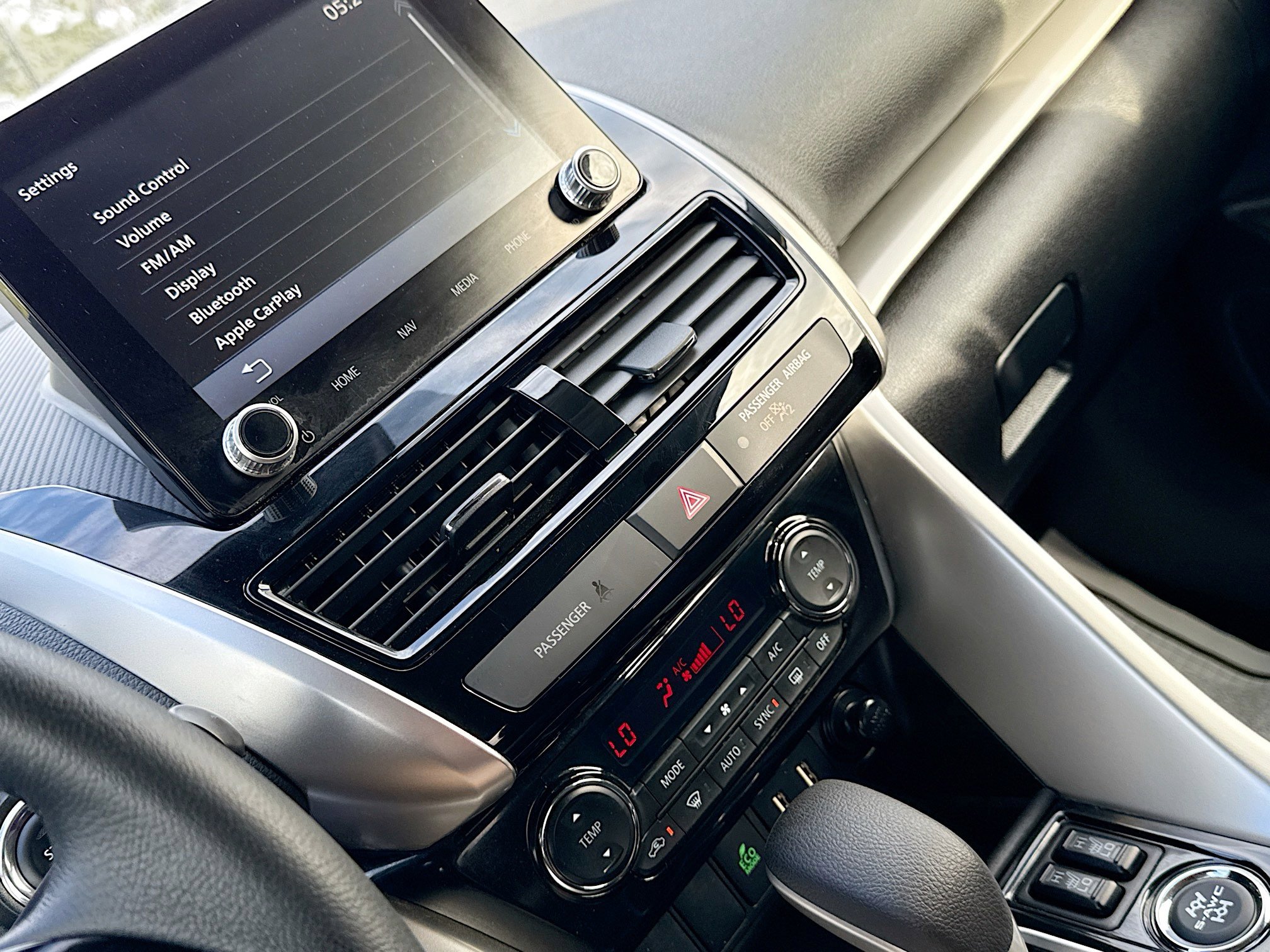 Used 2025 Mitsubishi Eclipse Cross Black Edition image 25