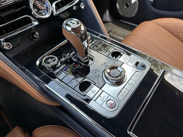 New 2024 Bentley Flying Spur W12 image 29