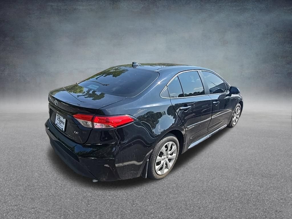 Used 2024 Toyota Corolla LE FWD image 9
