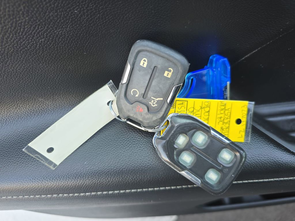 Used 2020 GMC Acadia SLE w/ Driver Convenience Package FWD image 27