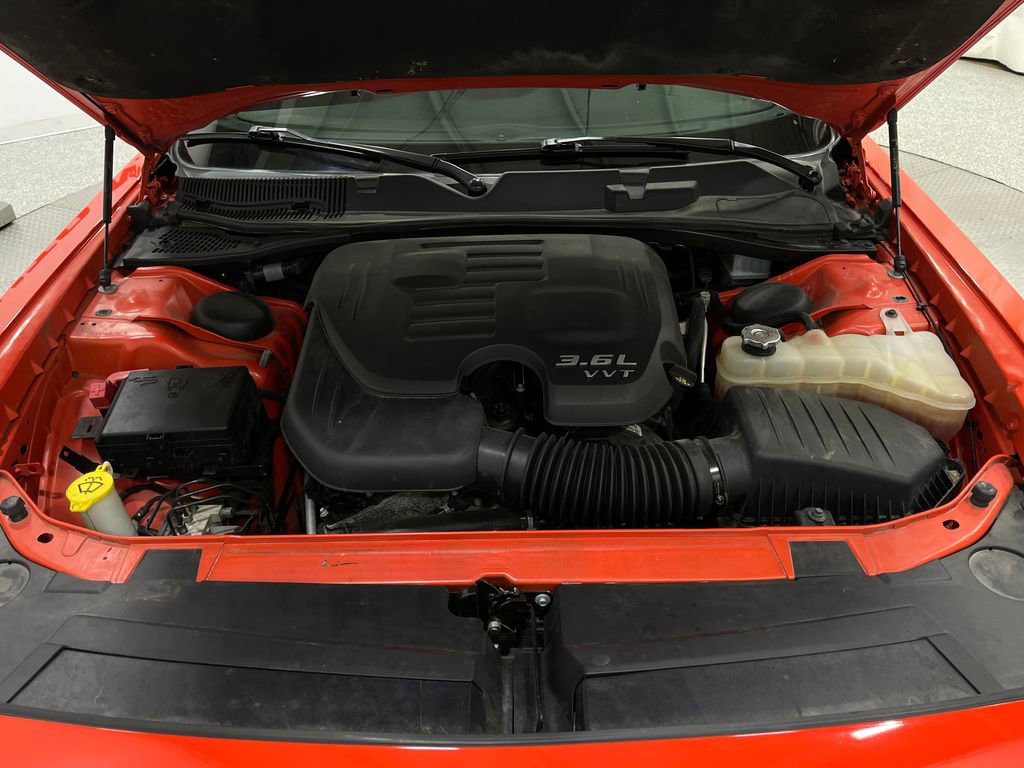 Used 2022 Dodge Challenger SXT w/ Blacktop Package image 25