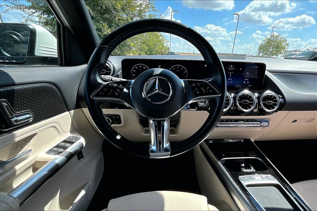 Used 2025 Mercedes-Benz GLA 250 image 6