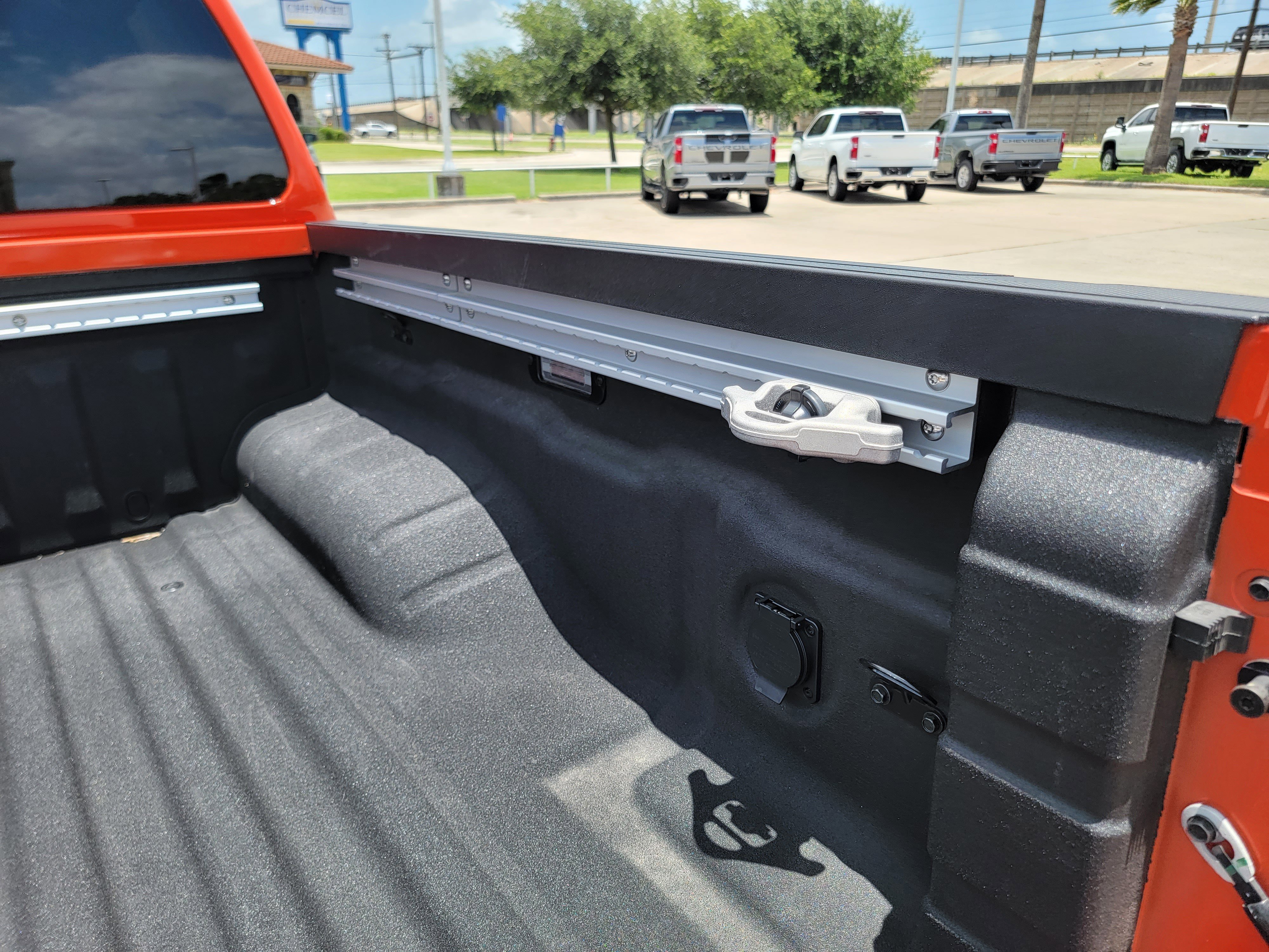 Used 2025 Nissan Frontier PRO-4X w/ Pro Convenience Package image 36