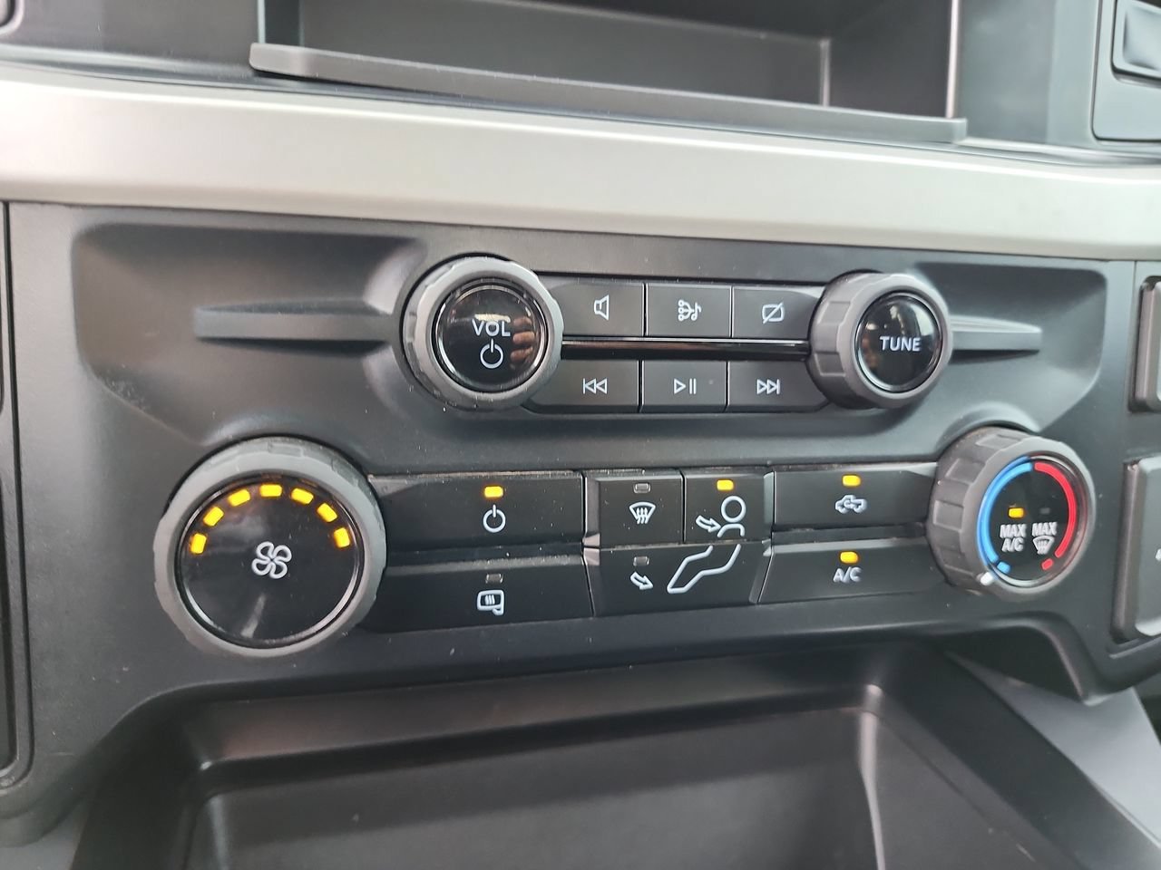 Used 2024 Ford F250 XLT w/ 360-Degree Camera Package AWD/4WD image 22