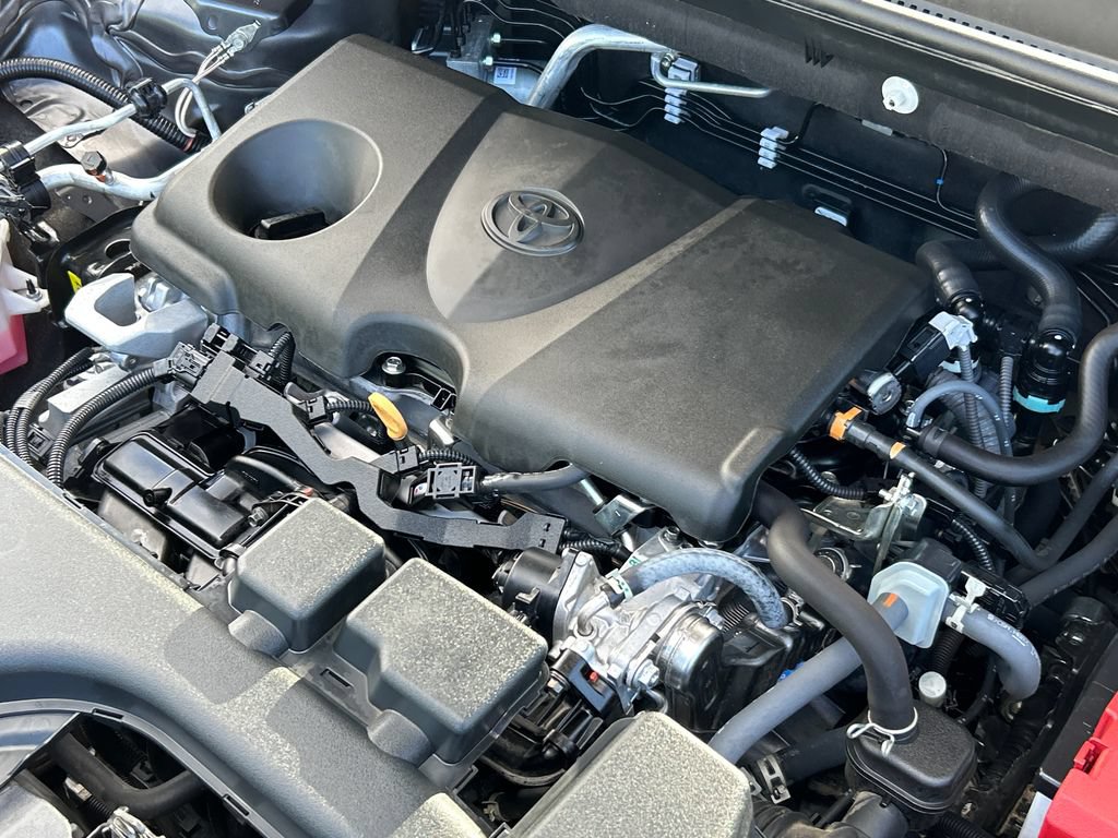 Used 2023 Toyota RAV4 LE AWD/4WD image 27