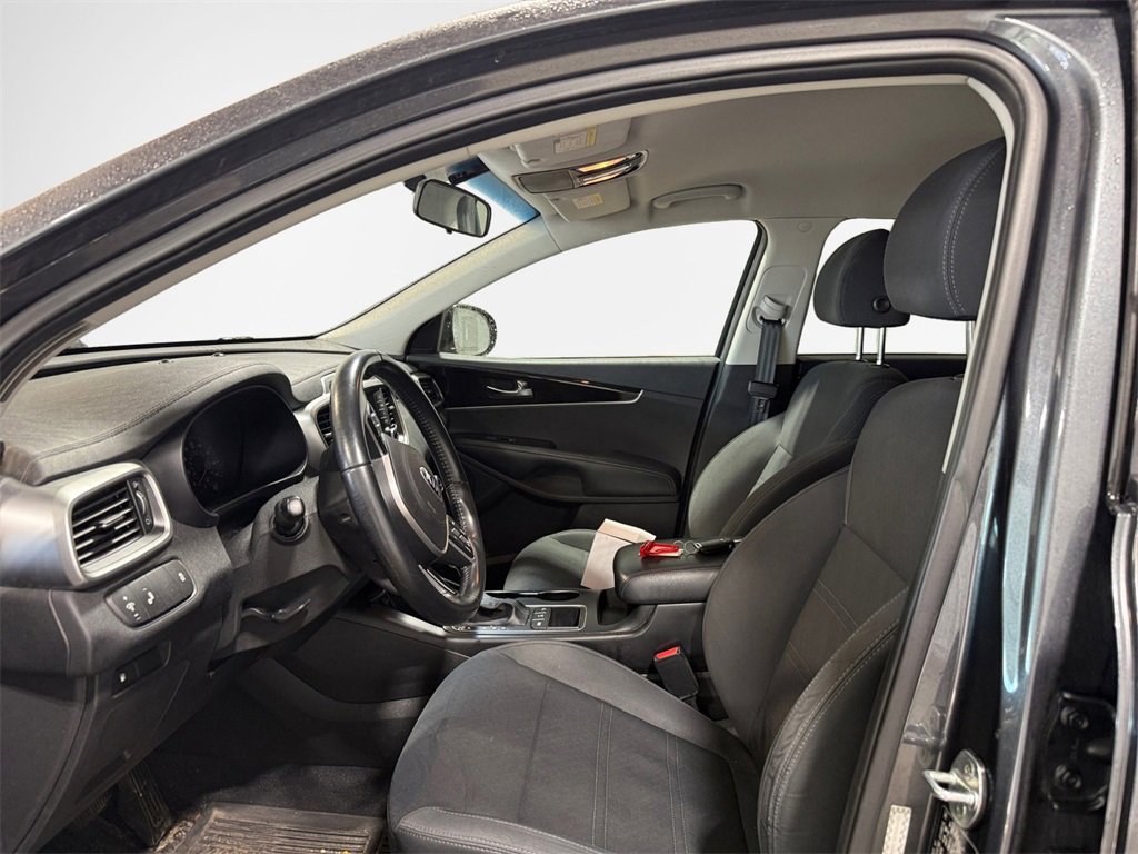 Used 2020 Kia Sorento LX w/ LX I4 Convenience Package image 12