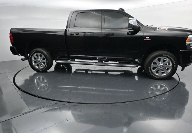 Used 2023 RAM 3500 Laramie AWD/4WD image 12