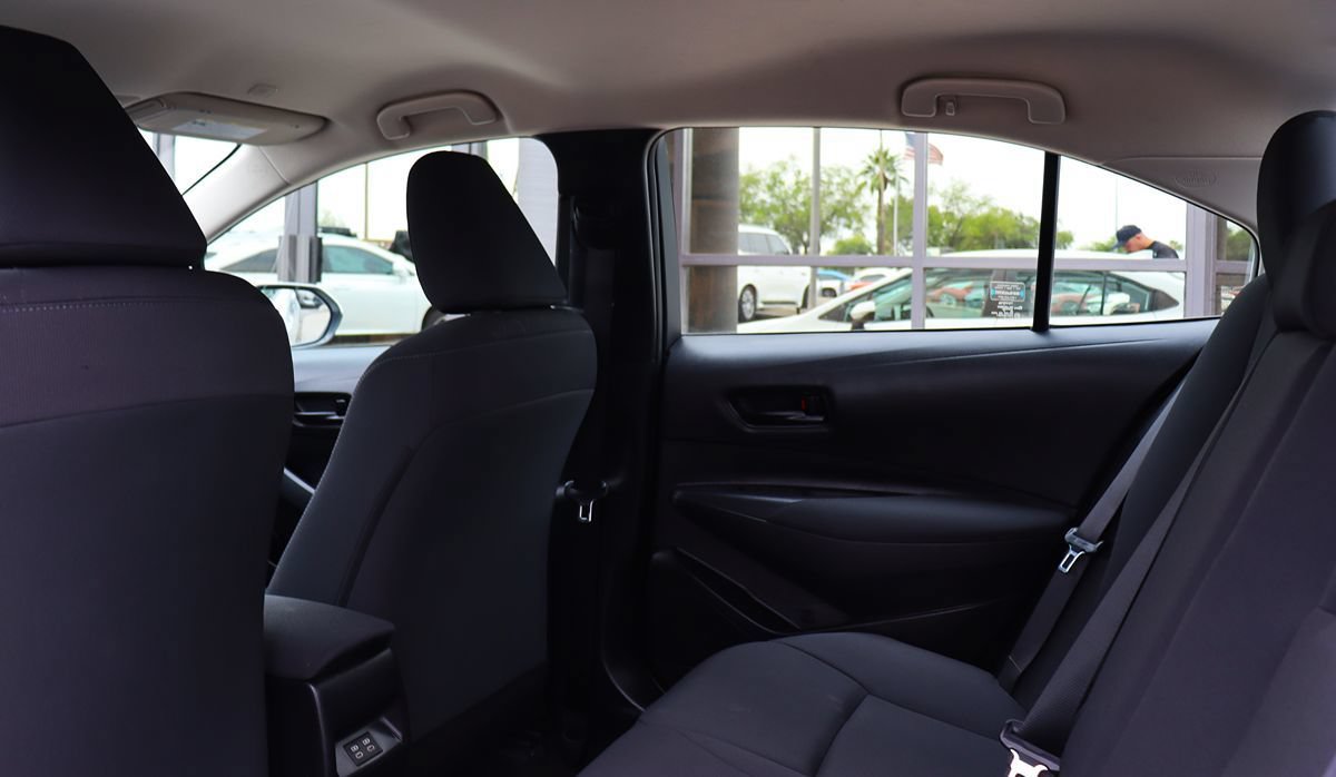 Used 2023 Toyota Corolla LE FWD image 34