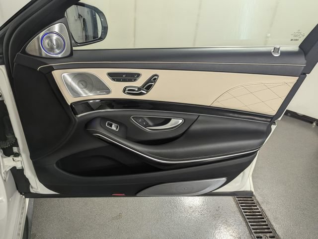 Used 2015 Mercedes-Benz S 65 AMG Sedan image 23