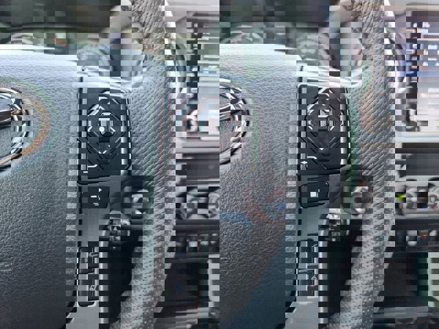 Used 2020 Toyota Tacoma TRD Sport w/ Technology Package image 25