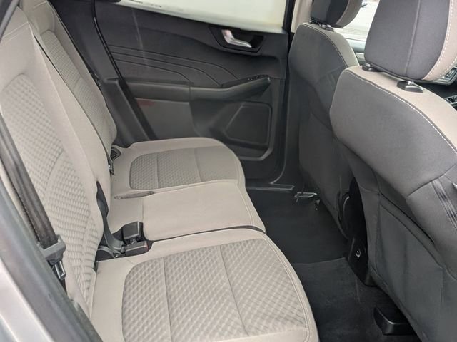 Used 2021 Ford Escape SE image 32