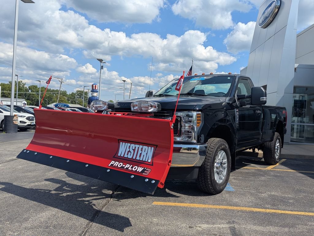 Used 2018 Ford F250 XL w/ STX Appearance Package AWD/4WD image 7