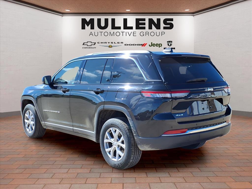 Used 2022 Jeep Grand Cherokee Limited image 7