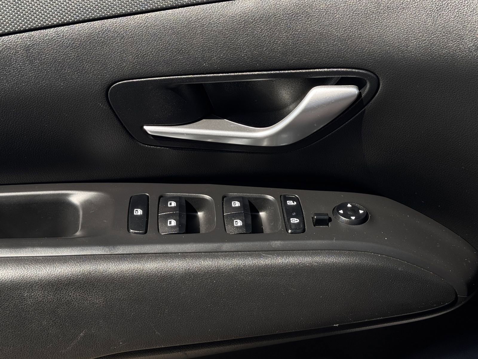 Used 2024 Hyundai Santa Cruz SEL w/ Activity Package image 26