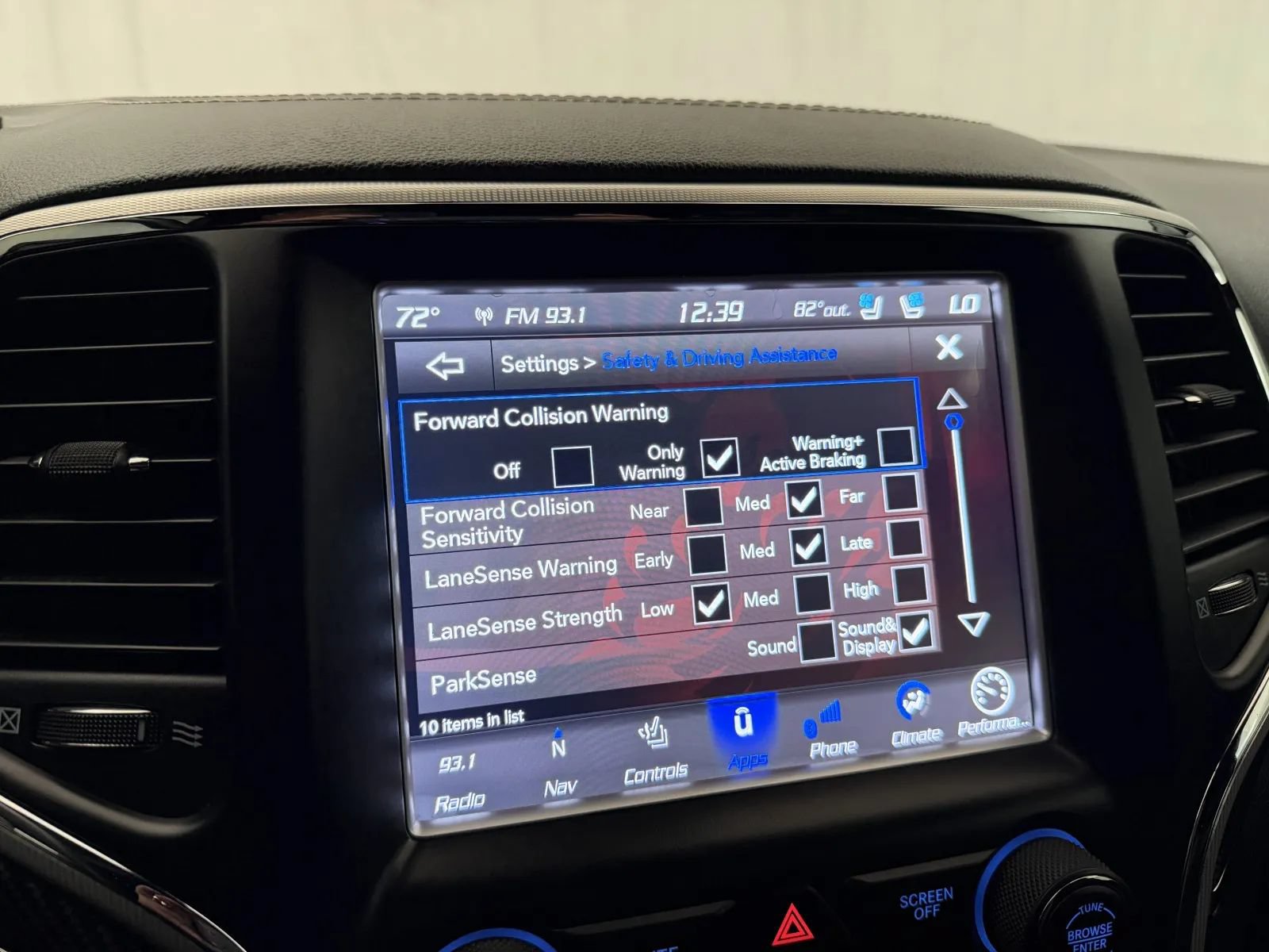 Used 2018 Jeep Grand Cherokee SRT AWD/4WD image 39