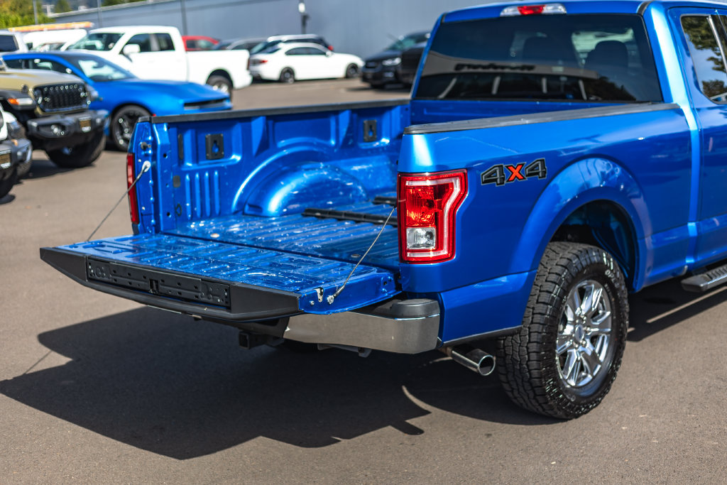 Used 2015 Ford F150 XLT w/ Equipment Group 301A Mid AWD/4WD image 8