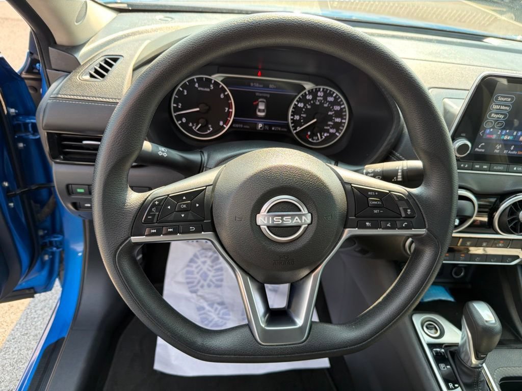 Used 2025 Nissan Sentra SV FWD image 17