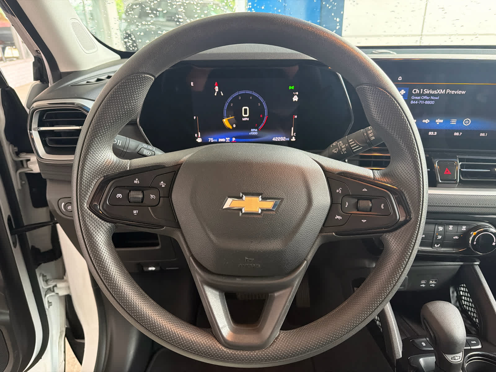 Used 2024 Chevrolet TrailBlazer LT AWD/4WD image 15