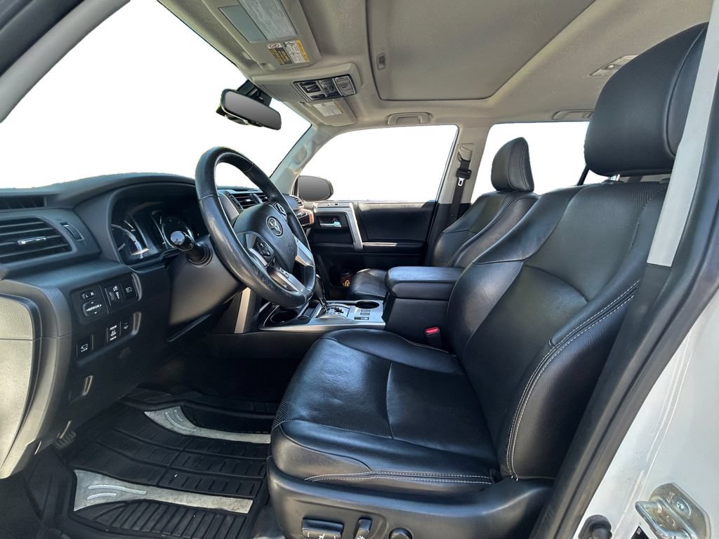 Used 2022 Toyota 4Runner Limited AWD/4WD image 9