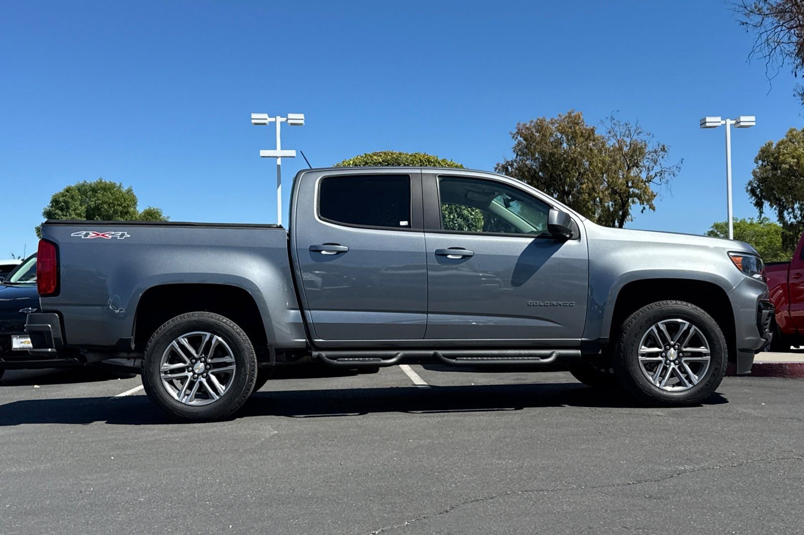 Used 2022 Chevrolet Colorado W/T w/ Custom Special Edition image 4