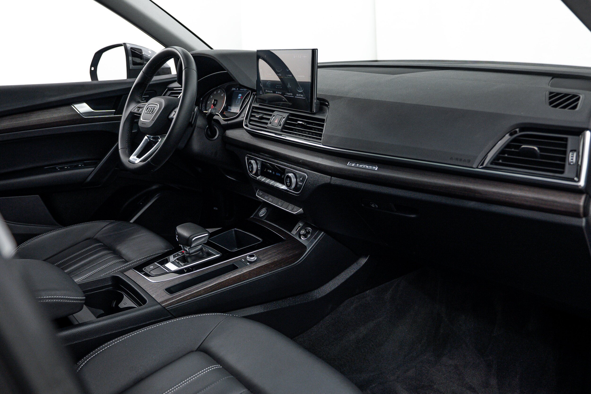 Certified 2023 Audi Q5 2.0T Premium w/ Convenience Package AWD/4WD image 12