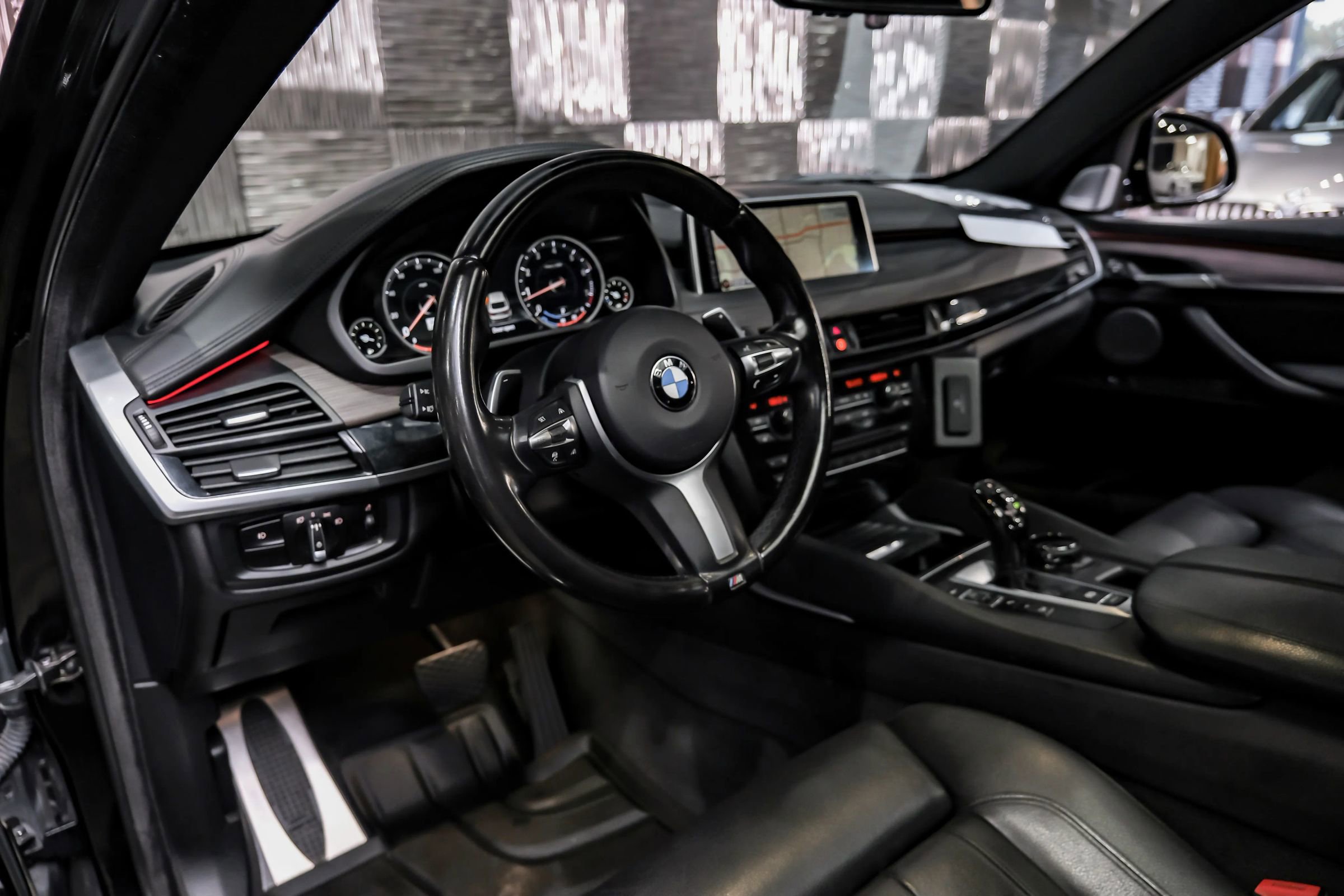 Used 2016 BMW X6 xDrive50i AWD/4WD image 3