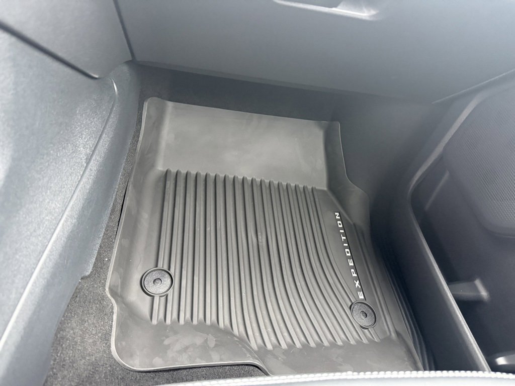 New 2025 Ford Expedition Platinum image 22