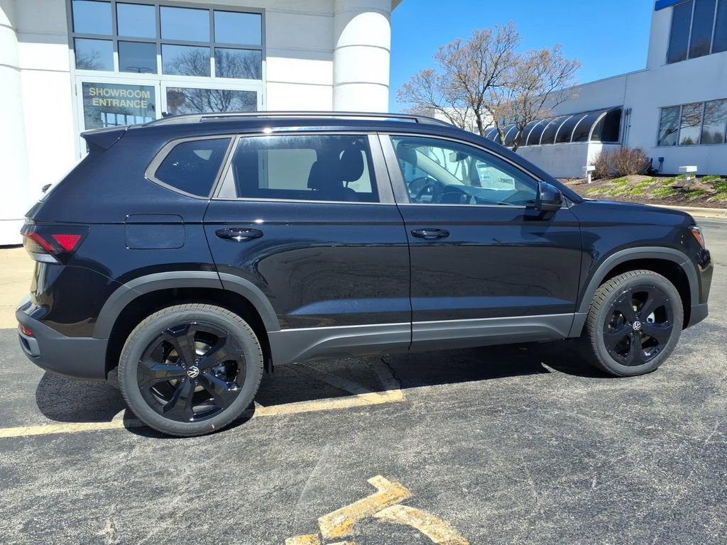 New 2026 Volkswagen Taos SE AWD/4WD image 8