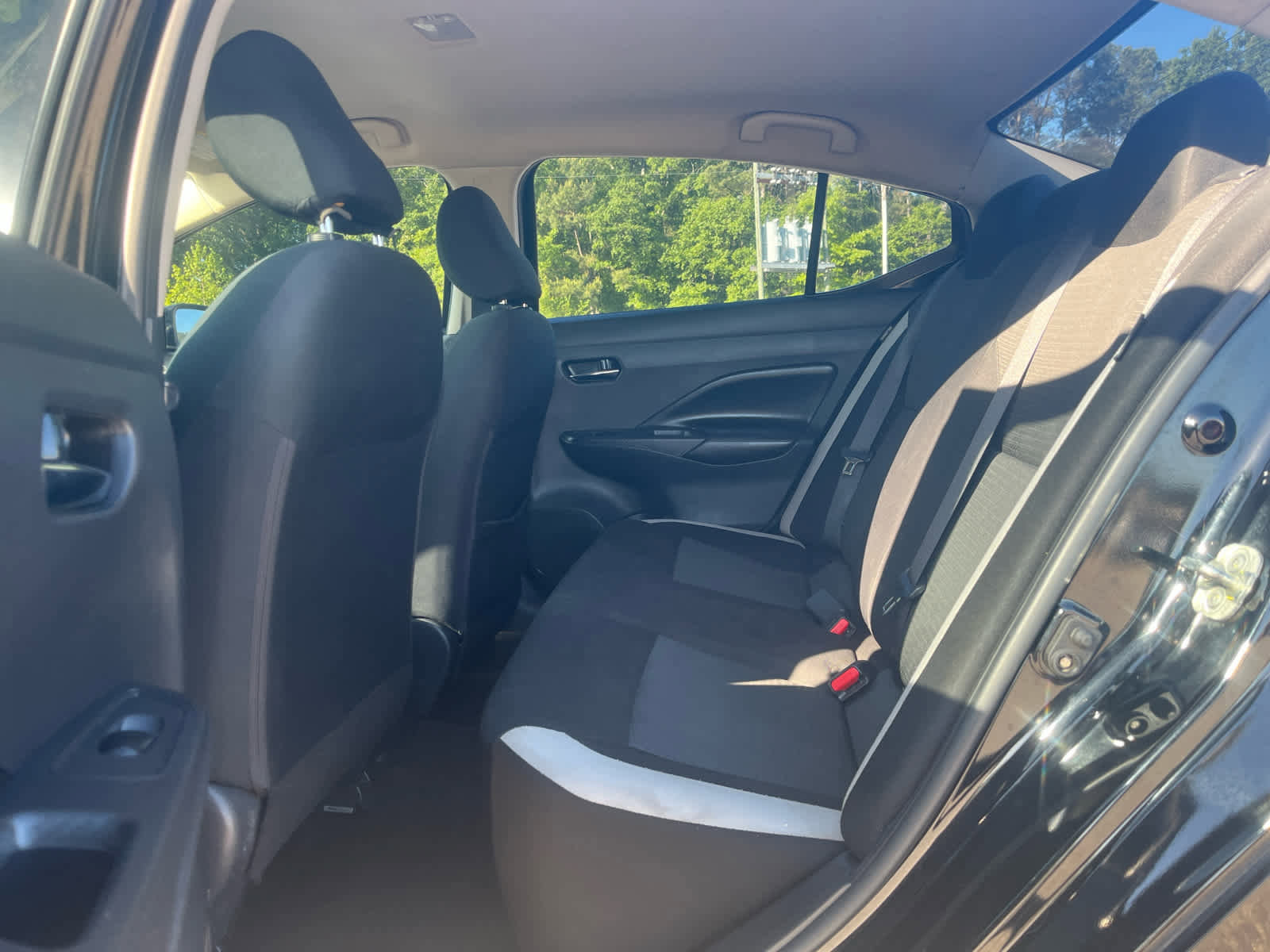 Used 2020 Nissan Versa SV image 26