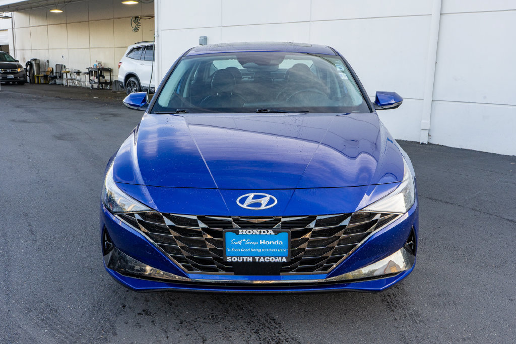 Used 2023 Hyundai Elantra Limited FWD image 4