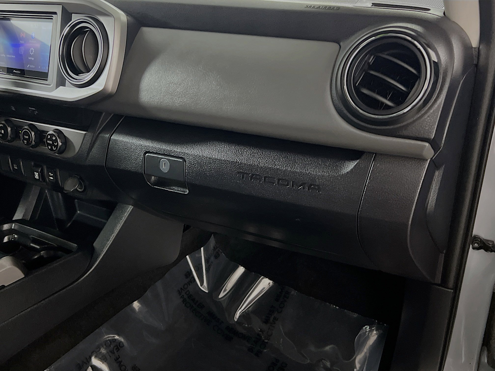 Used 2019 Toyota Tacoma SR5 RWD image 35