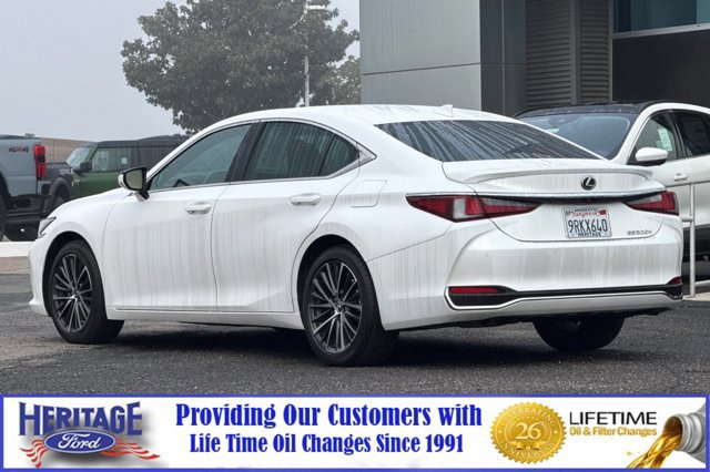 Used 2025 Lexus ES 300h w/ Premium Package image 6