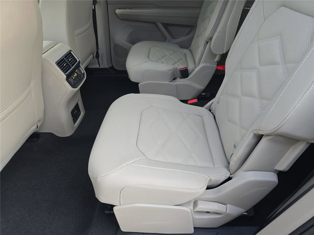 New 2026 Volkswagen Atlas SE FWD image 14
