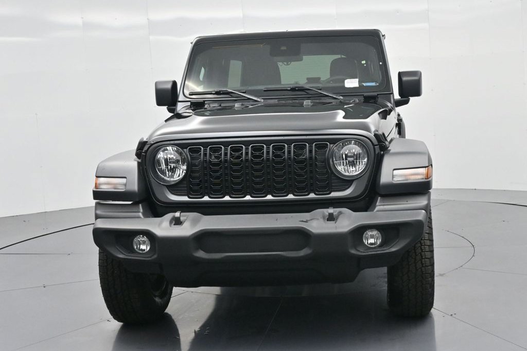 Used 2024 Jeep Wrangler Unlimited Sport AWD/4WD image 23