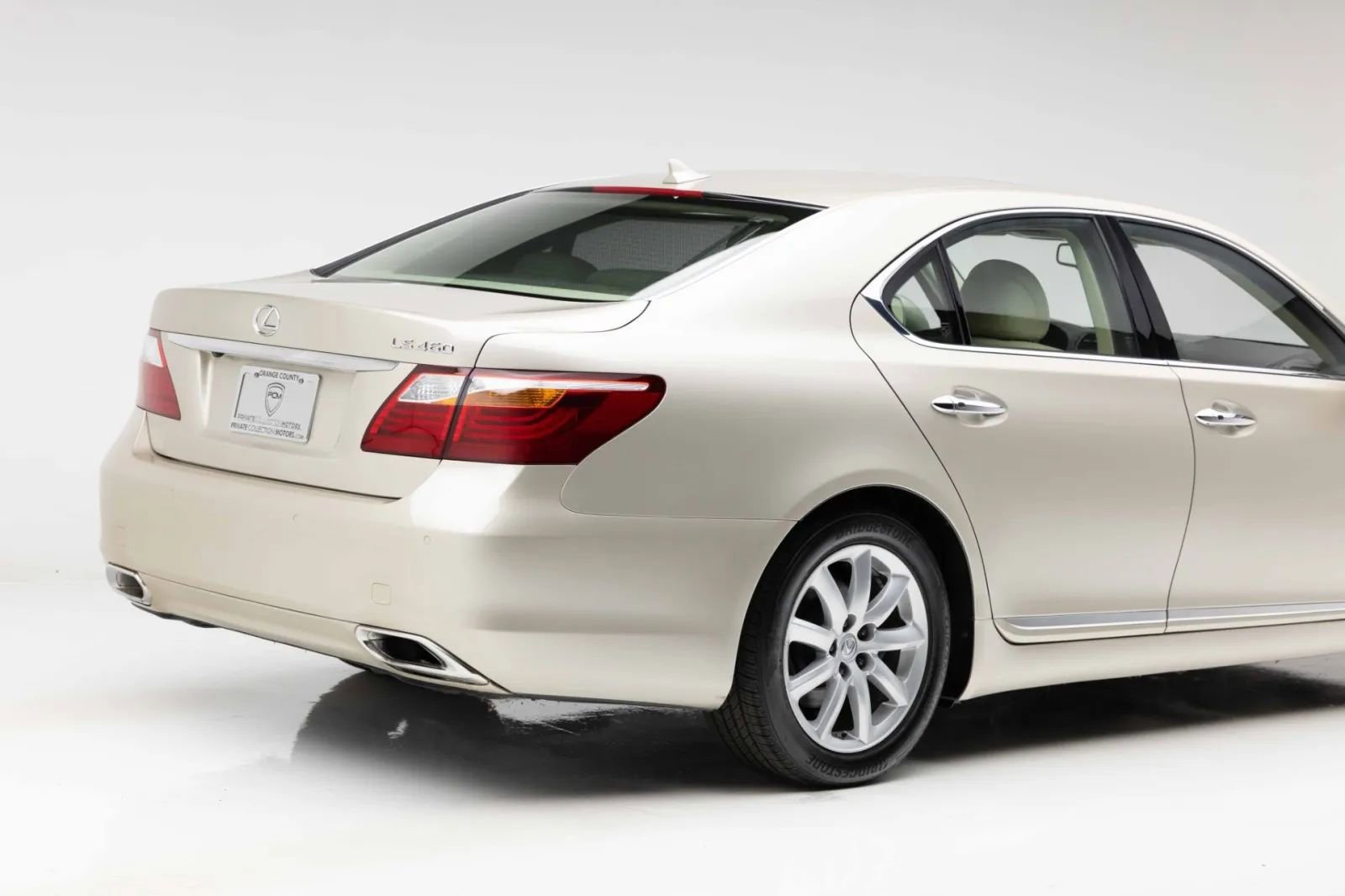 Used 2012 Lexus LS 460 w/ Luxury Value Edition RWD image 27