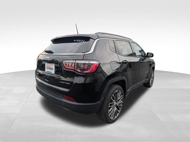 Used 2023 Jeep Compass Limited w/ Elite Group AWD/4WD image 7
