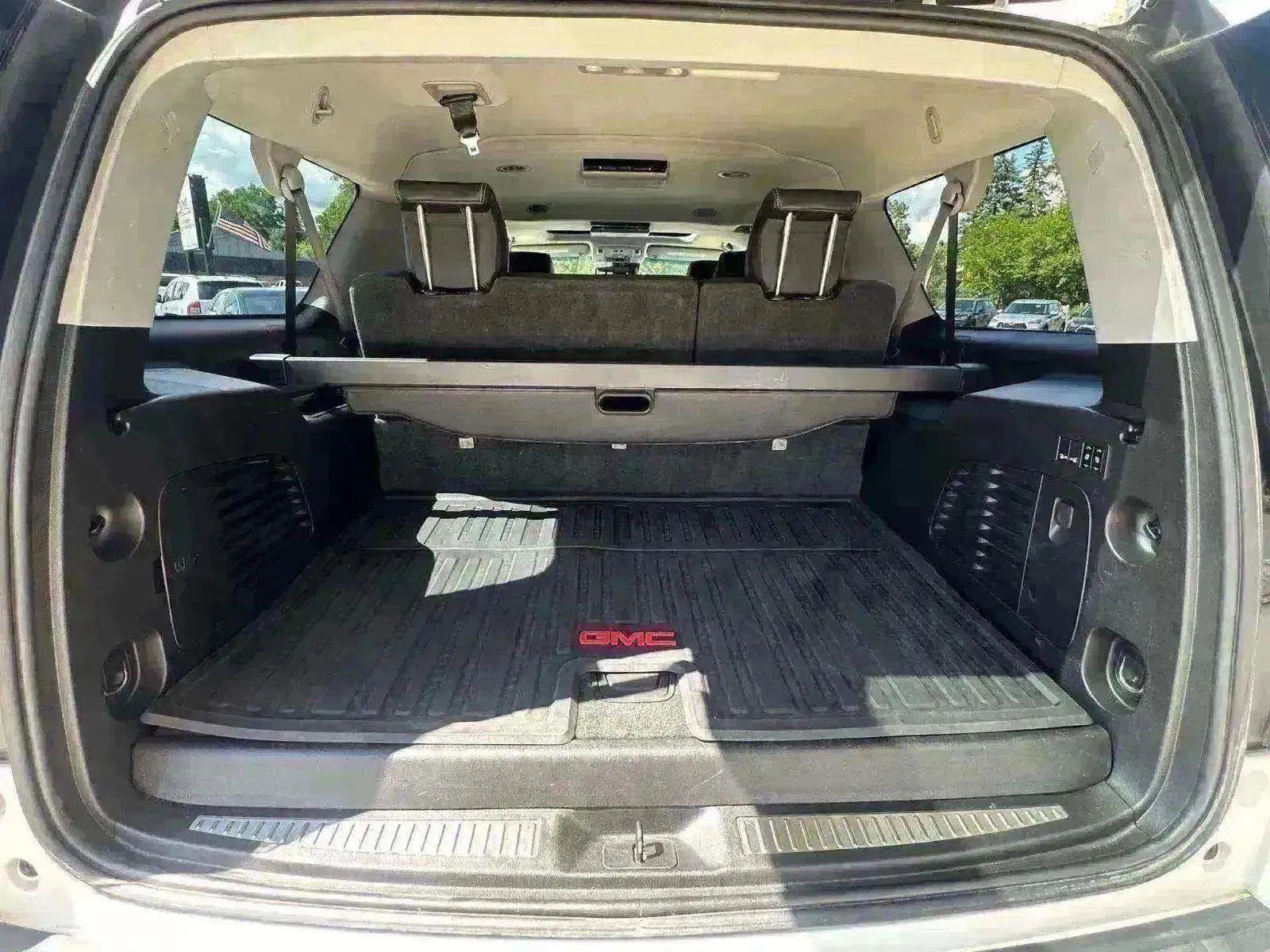 Used 2018 GMC Yukon XL Denali w/ Denali Ultimate Package image 36