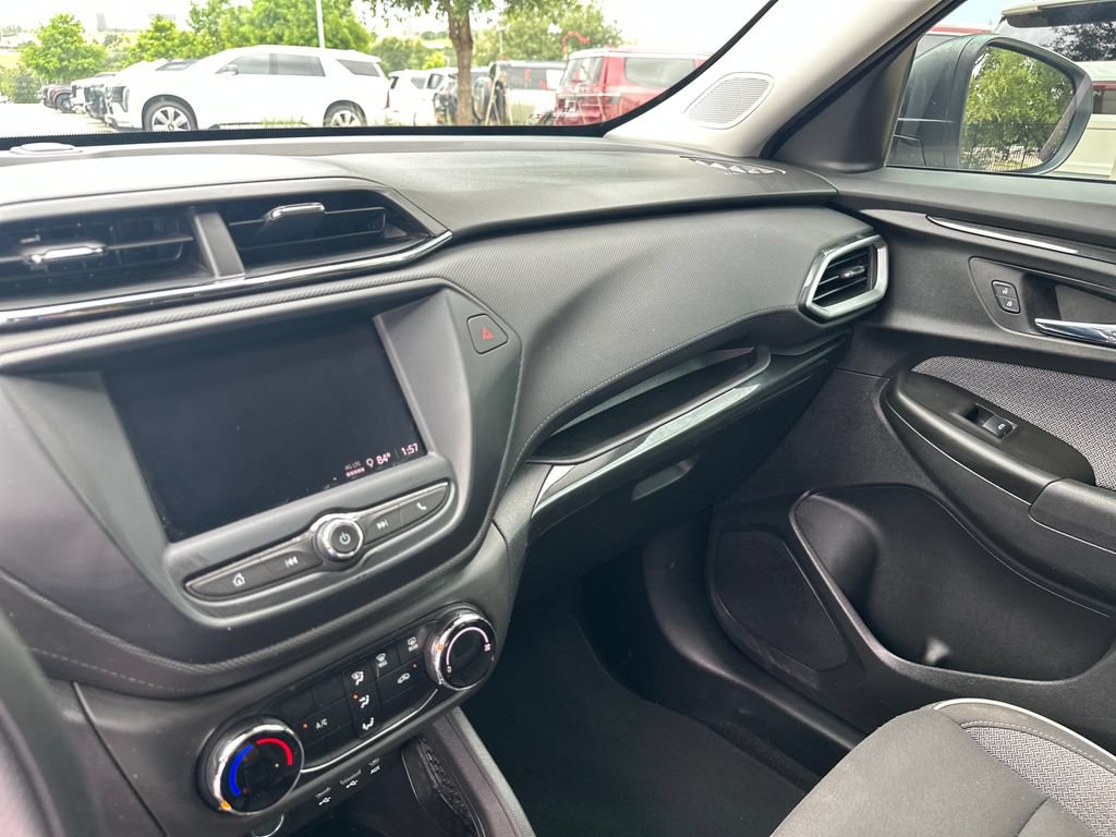 Used 2021 Chevrolet TrailBlazer LS FWD image 28