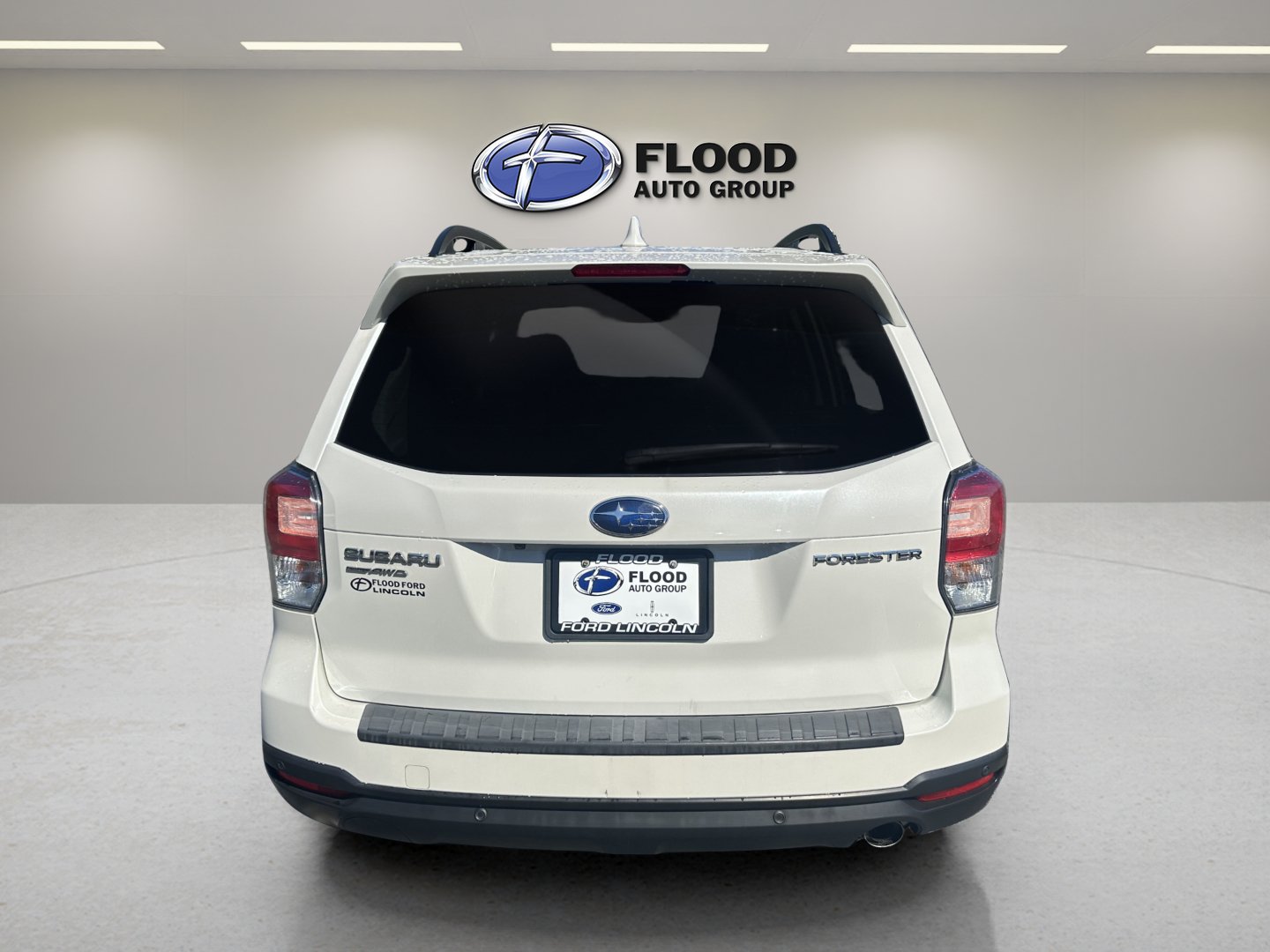 Used 2018 Subaru Forester 2.5i Touring AWD/4WD image 5