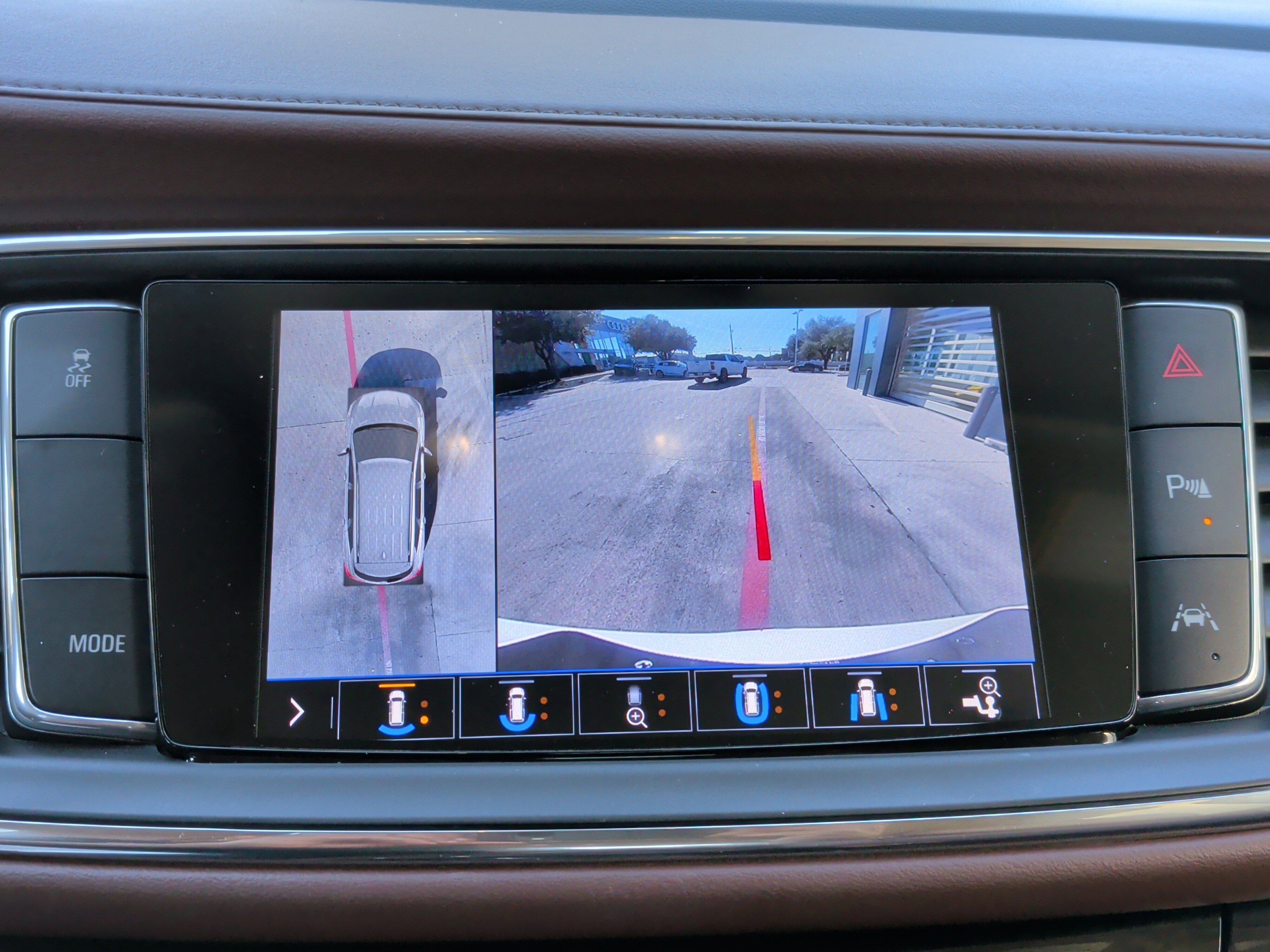 Used 2020 Buick Enclave Avenir w/ Avenir Technology Package image 25