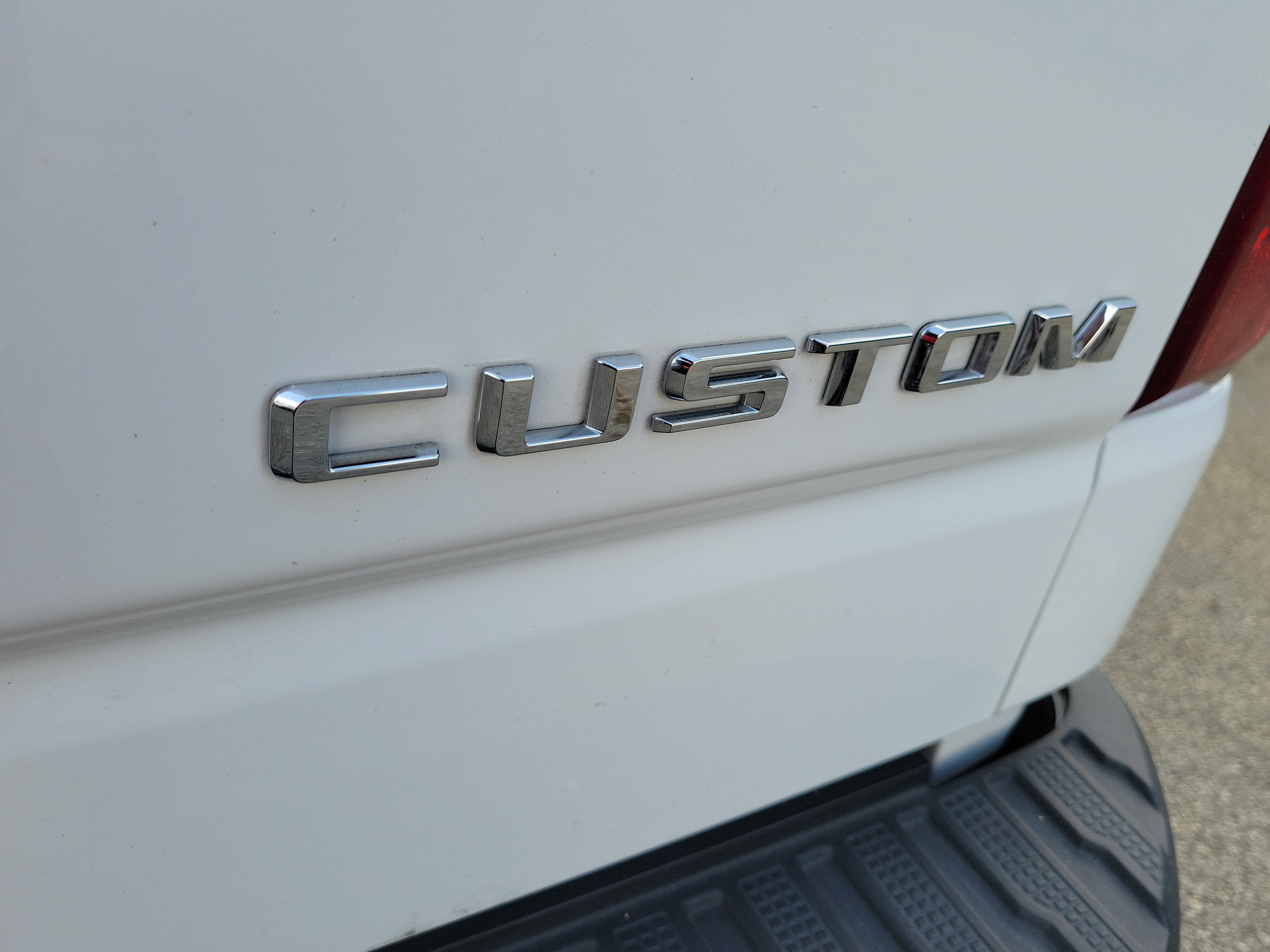 Used 2024 Chevrolet Silverado 1500 Custom RWD image 8